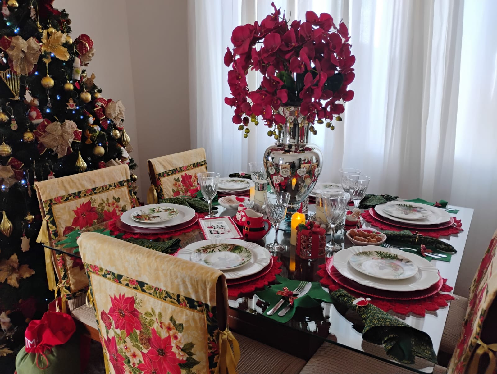 PRODUTORA CRIA CENÁRIO PARA O NATAL